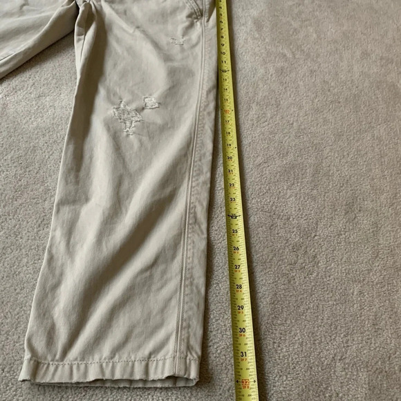 3/$25 American Eagle Outfitters, 100% Cotton, 2 R - Picture 5 of 15